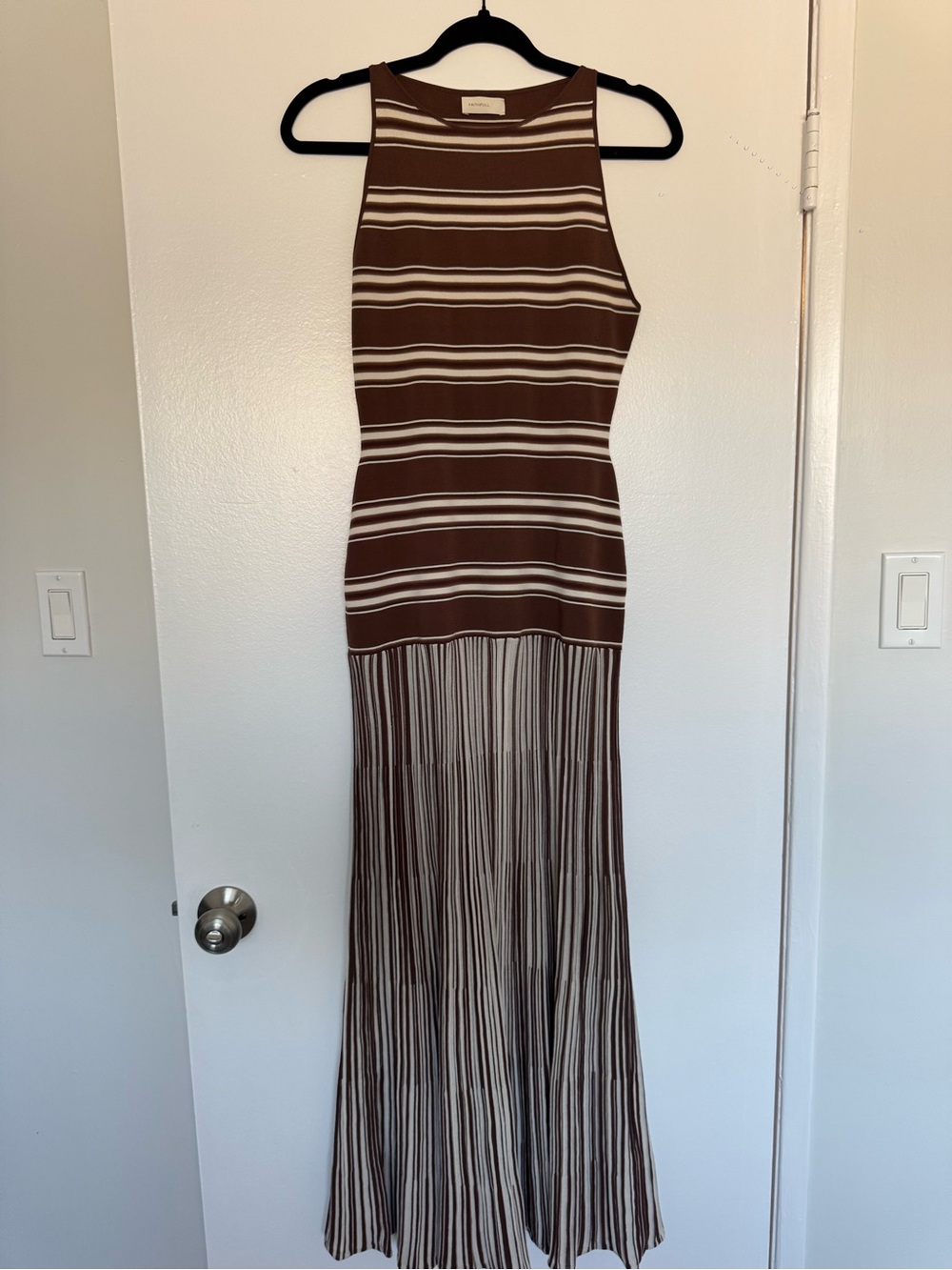 Faithfull the Brand Tore Maxi Dress in Ombre Stripe Macro Brown Carob, Size M - Picture 4 of 6